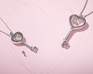 Pandora

V kolekci&nbsp;Medailonky lásky&nbsp;najdete i tento klíč k srdci.
