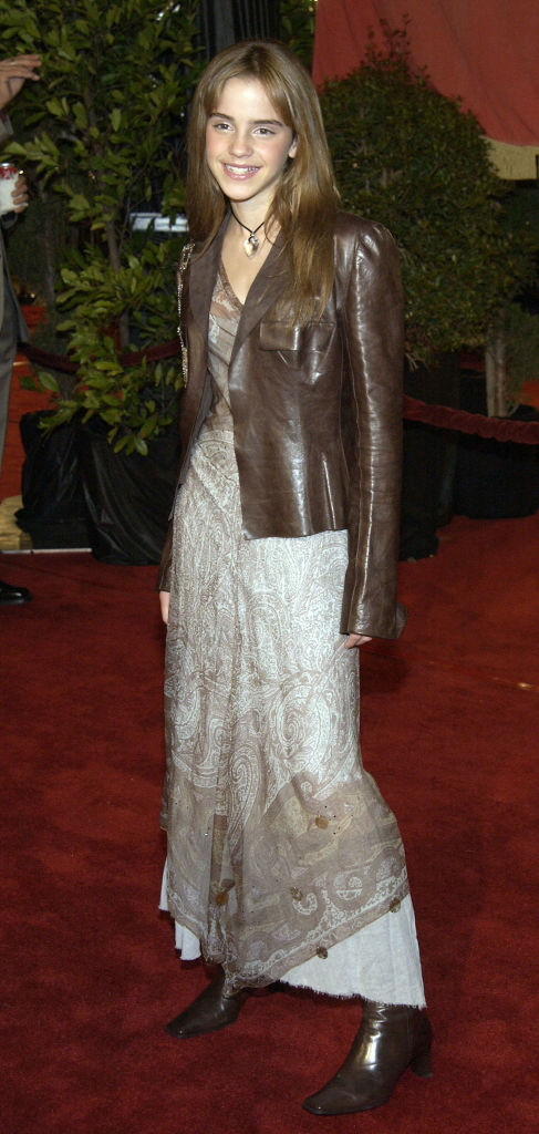 2002

S tímto koženým sakem, boho šaty a špičatými botami by Emma pravděpodobně zabodovala i letos
