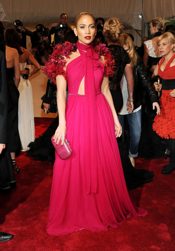 2011

Jennifer Lopez v šatech Gucci
