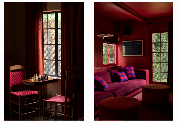Spektrum barev začíná u měkké růžové v obývacím pokoji, odstíny terra-coty, modré až po tmavě zelenou koupelnu.