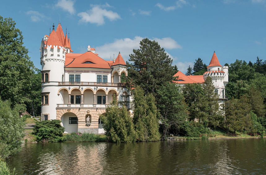 Jeden z nejkrásnějších českých zámků pozdního historismu je na prodej