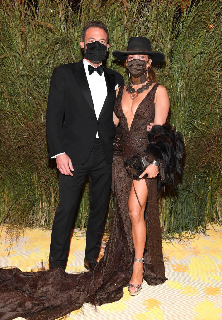 Společně nechyběli ani na loňském Met Gala, na které Jennifer Lopez oblékla šaty s westernovým nádechem. 
