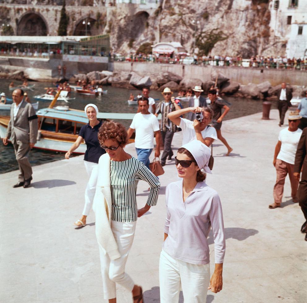 1962

Na italské pláži u města&nbsp;Amalfi.

