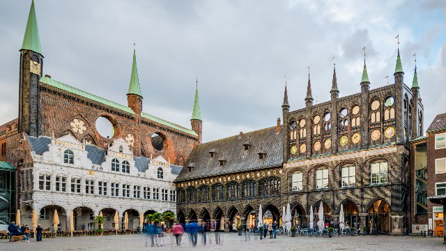 Náměstí Marktplatz a radnice v Lübecku
