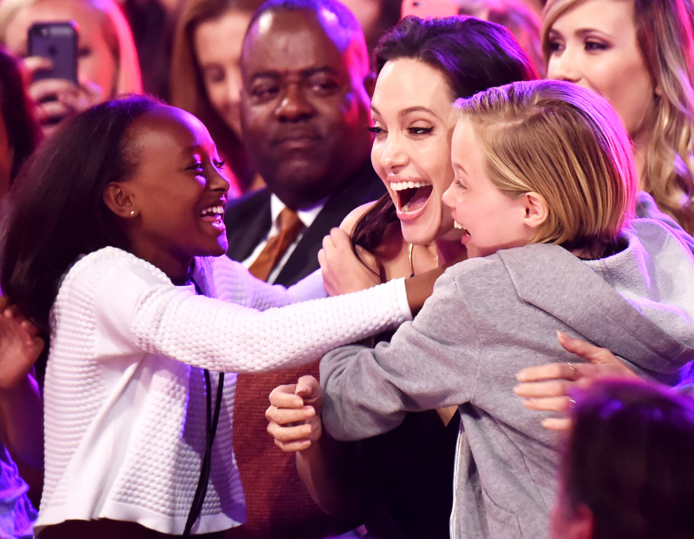 Angelina Jolie s dětmi 2015