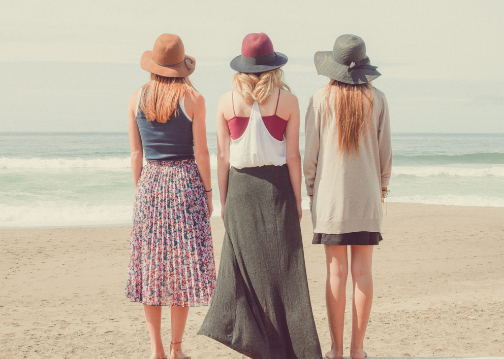 ženy na pláži