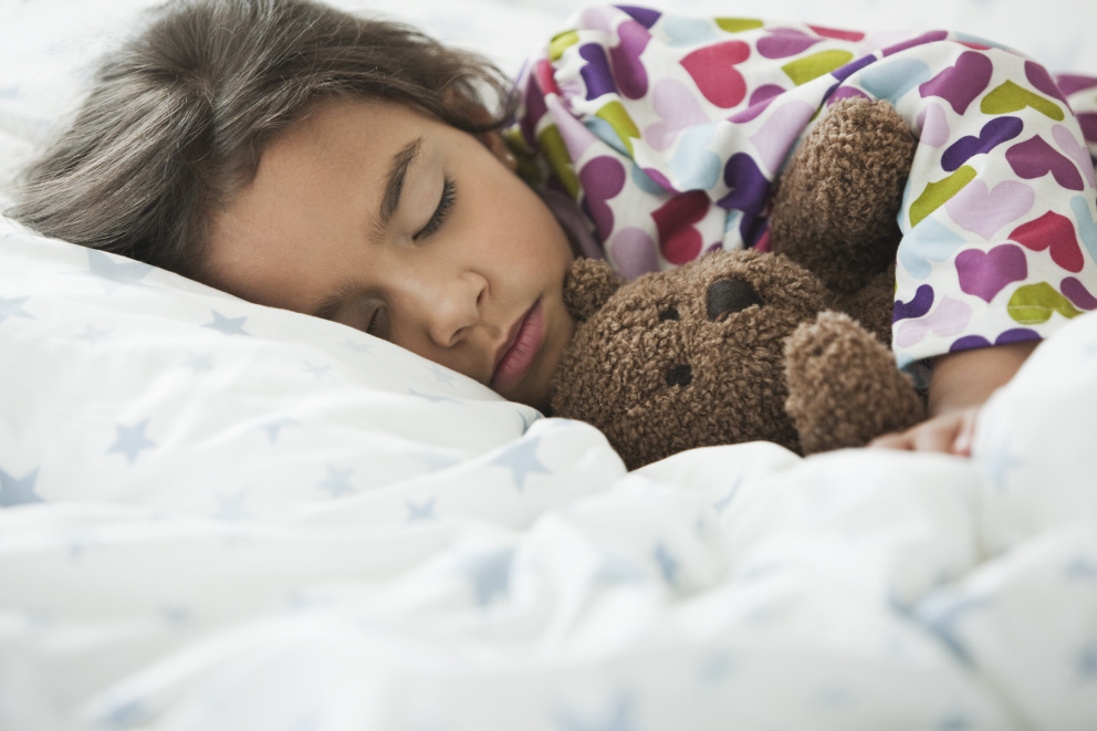 Kolik hodin spánku děti denně potřebují?