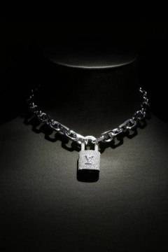 Louis Vuitton náhrdelník
