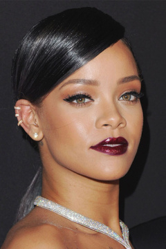 First Annual Diamond Ball uspořádala Rihanna v prosinci 2014.