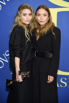 Dvojčata Olsenova dnes

Dnes jsou z nich módní návrhářky.