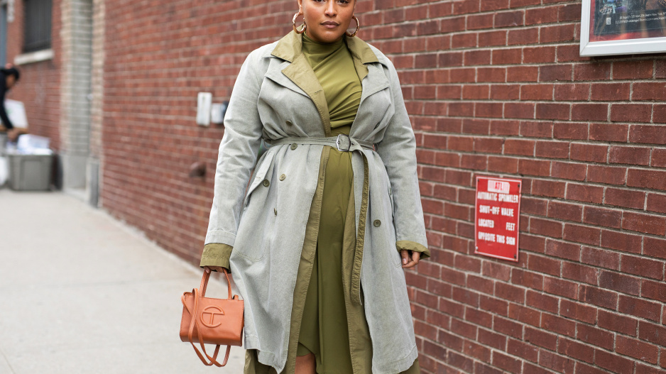 Nejkrásnější podzimní šaty ve velikosti XXL: Trendy 2024 sluší každé postavě