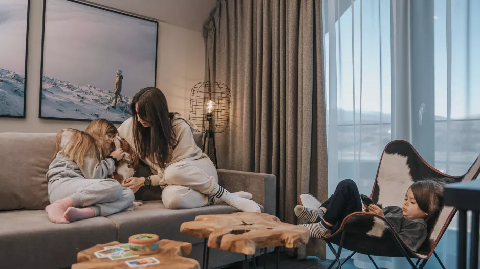 Alternativy k českým horám včetně cen: Zahraniční tipy, kam vyrazit s dětmi do 5 hodin od domova