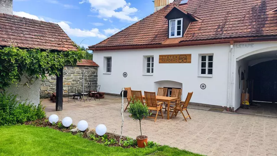 Pavel Callta se rozhodl prodat svůj vysněný statek v Pošumaví: Na nového majitele čeká pohádkové místo